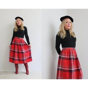 1970's Marilyn Togs Plaid Day Skirt // Women's Size Small // 27" to 28" Waist